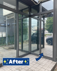 遮熱フィルム施工後の窓ガラス Window after insulating film installation